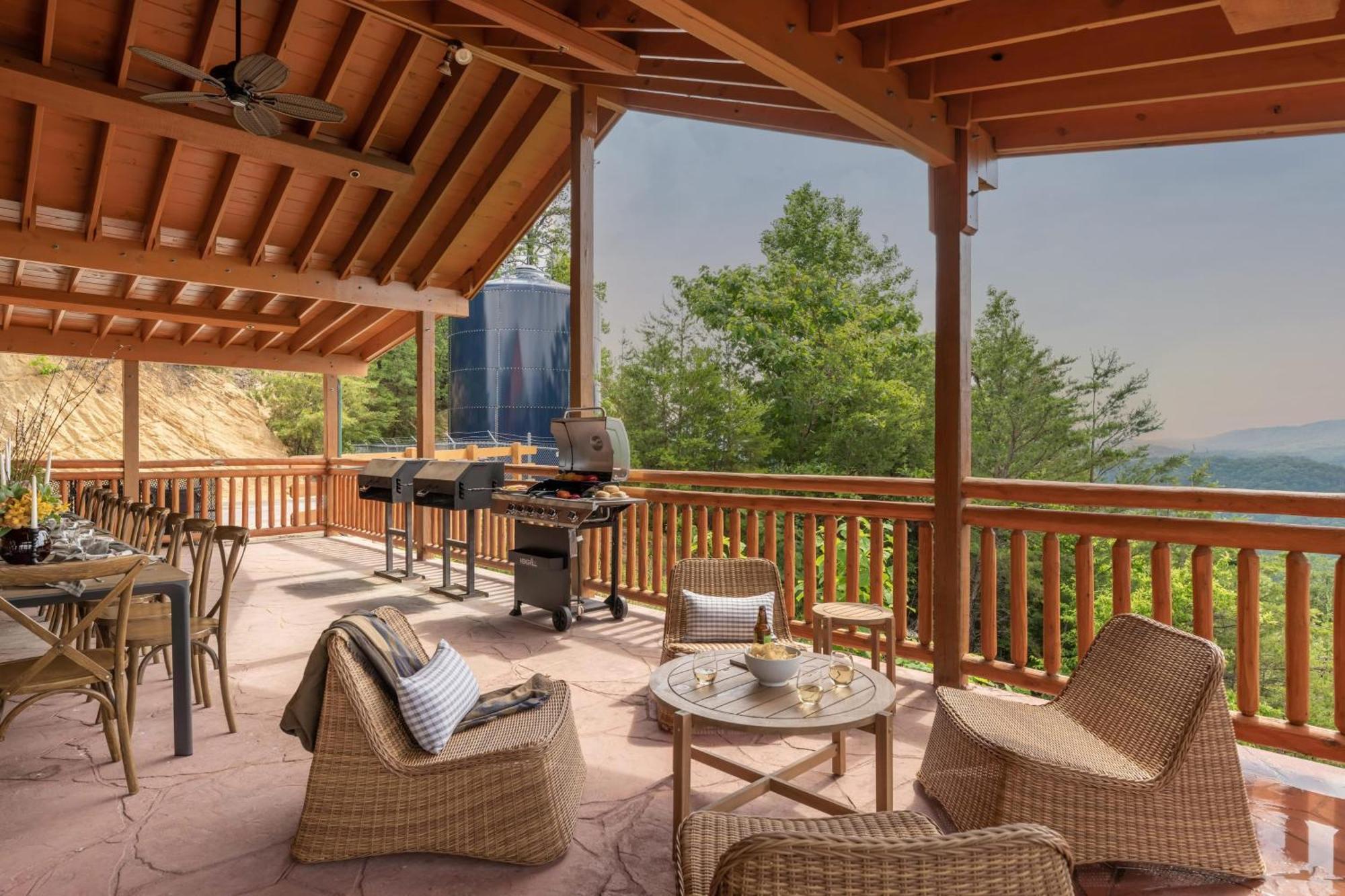 Sugarland By Avantstay Sleeps 28 Home Theatre Two Hot Tubs Indoor Pool Incredible Views Pigeon Forge Esterno foto