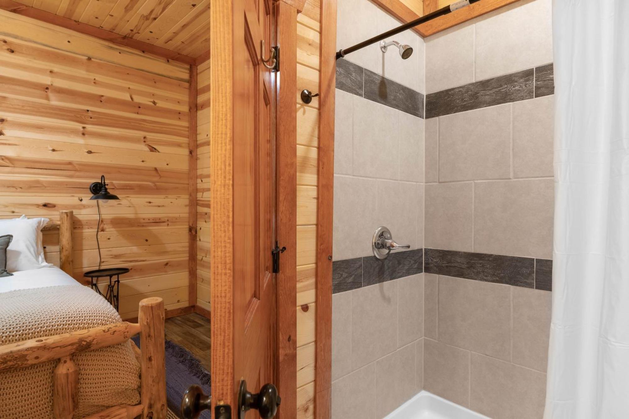 Sugarland By Avantstay Sleeps 28 Home Theatre Two Hot Tubs Indoor Pool Incredible Views Pigeon Forge Esterno foto