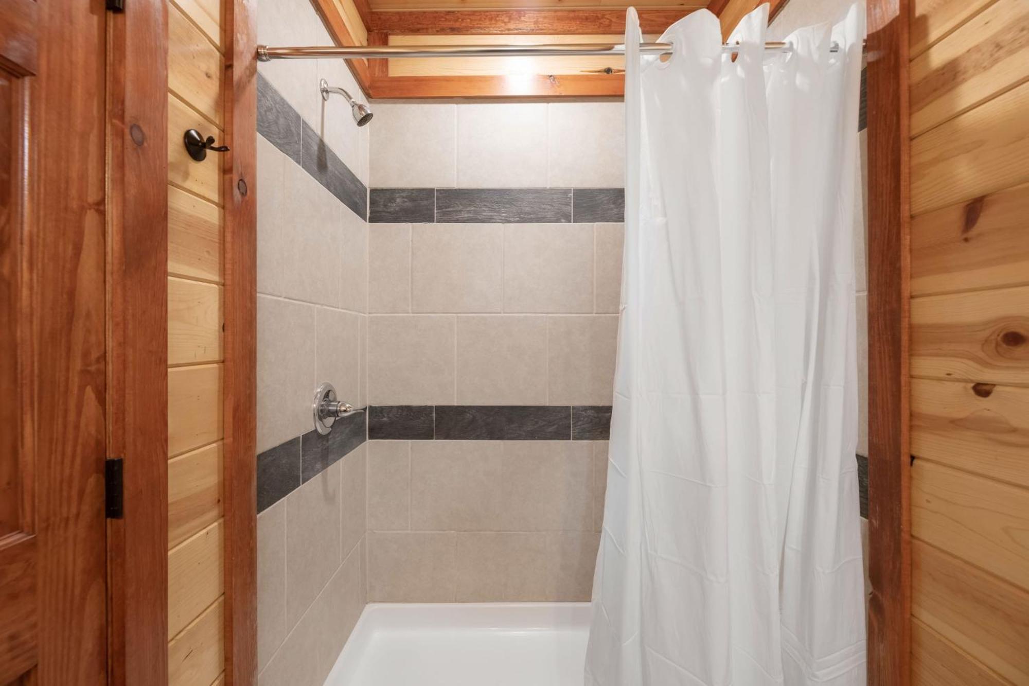 Sugarland By Avantstay Sleeps 28 Home Theatre Two Hot Tubs Indoor Pool Incredible Views Pigeon Forge Esterno foto
